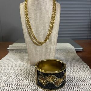 New 2 strand gold tone necklace 16” & gold/black sequin clamper bracelet size 7,